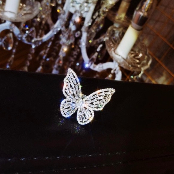 925 Sterling Silver Large Butterfly Diamonds Ring - Picture 10 of 11